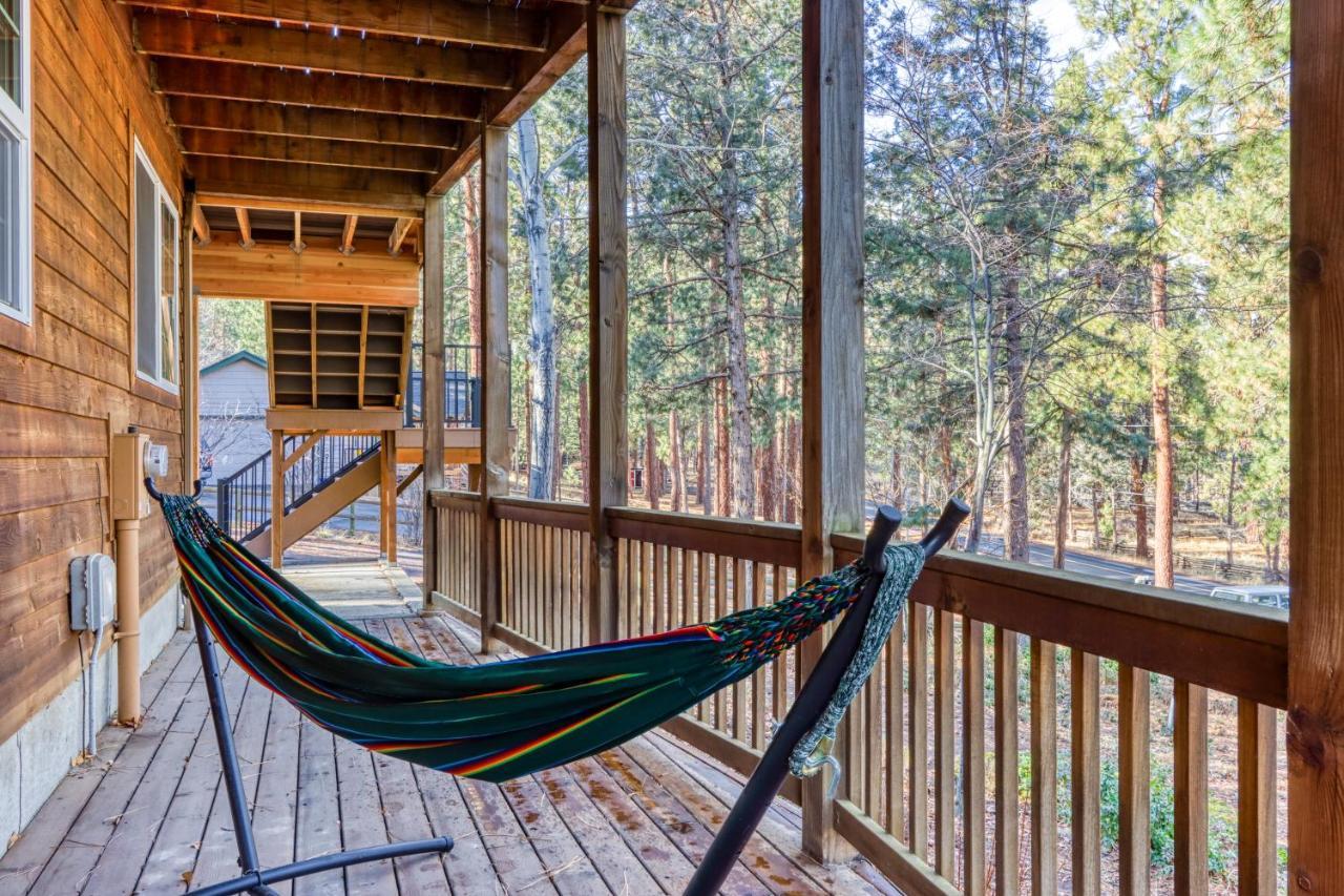 Camp Polk Lodge Систерс Экстерьер фото